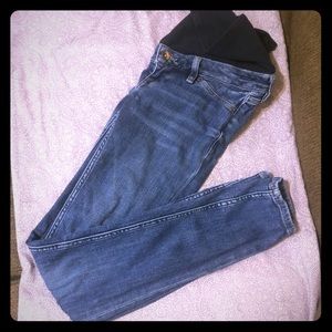 • H&M Maternity skinny jeans! •